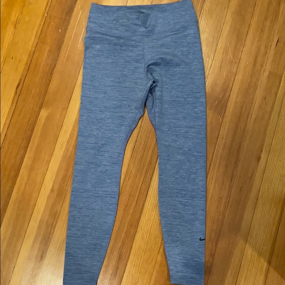 Nike dry fit leggings. Size Large.